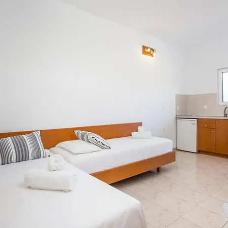 Aparthotel Sam's 4*
