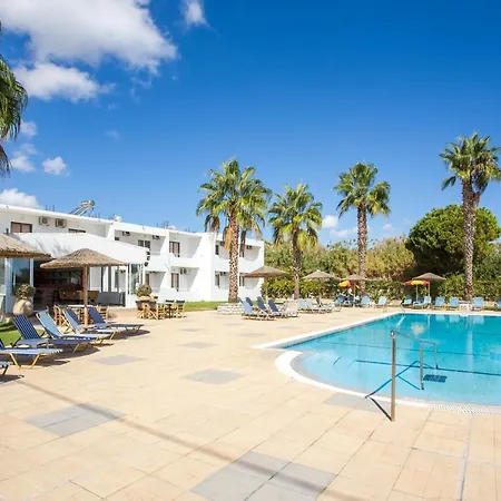 Sam's Aparthotel